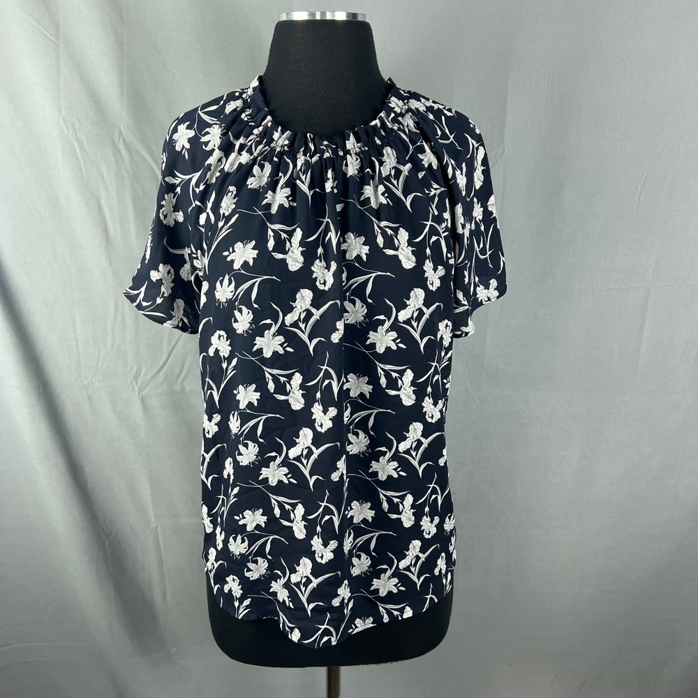 Womens Blouse Top Medium Blue White Floral Ruffle Neck Short Sleeve Minimalist